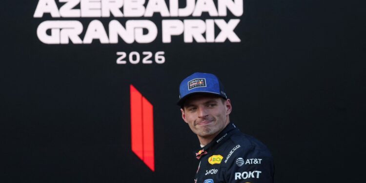 ¿Todos contra Colapinto? Max Verstappen salió a bancarlo