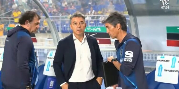 Marcelo Gallardo debutó como entrenador de Ecuador con una derrota 3-0 en un amistoso ante Corea del Sur