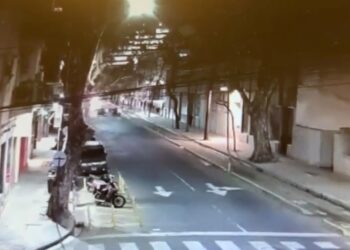 «Agarralo, sacale las cosas»: el video del intento de robo del adolescente de 14 años que fue liberado por la jueza Laura De Marinis