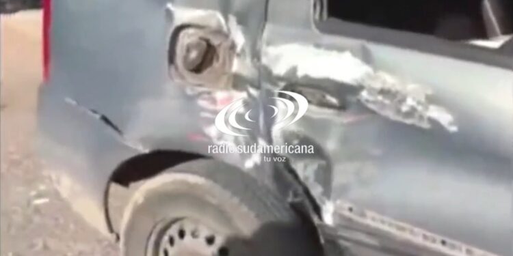 BARRIO ANTÁRTIDA ARGENTINA: Motociclista circulaba a alta velocidad y terminó chocando a un automóvil