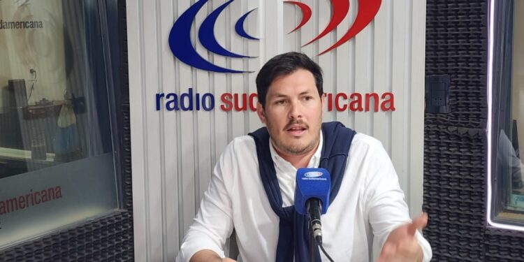 JUAN CHATELET, CONTADOR : «Los que hoy guardan dólares, lamentablemente pierden»