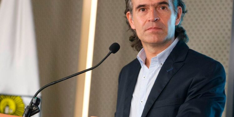 Federico Gutiérrez defendió la vivienda familiar en Medellín y lanzó advertencia: “Se nota que ya comenzó la campaña a la Alcaldía”