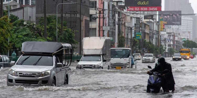 MÁXIMA ALERTA: Inundaciones extremas en Bangkok: declaran el estado de desastre