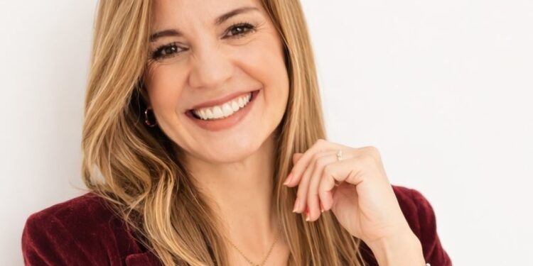Marian Rojas, psiquiatra: «No solo estamos cansados de trabajar, de hacer todo, sino también de tomar tantas decisiones, porque hacerlo consume nuestros recursos cognitivos»