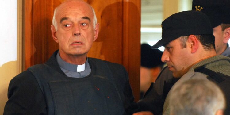 Christian von Wernich: el capellán de la Policía bonaerense que terminó juzgado por crímenes de lesa humanidad