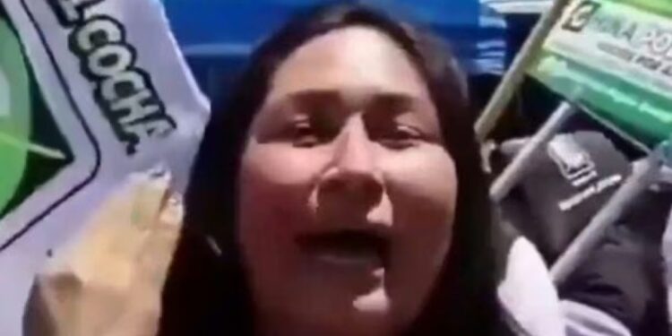 ESTREMECEDOR VIDEO: Así fue elcrimen de una candidata de Perú en pleno acto de campaña