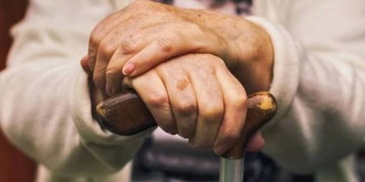DE CUÁNTO SERÁ LA MÍNIMA EN OCTUBRE: Oficializaron el aumento para jubilaciones, pensiones y AUH