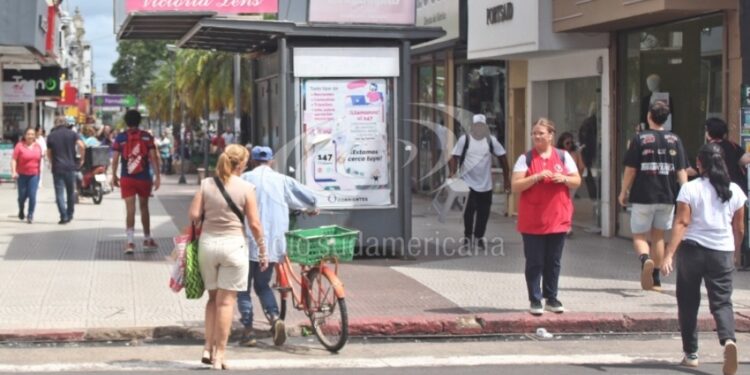 PRONÓSTICO EXTENDIDO : Finde largo con calor y máximas de hasta 35°C en Corrientes