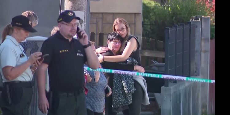 CONMOCIÓN: Eslovaquia: un alumno de 13 años asesinó a su profesora con un cuchillo