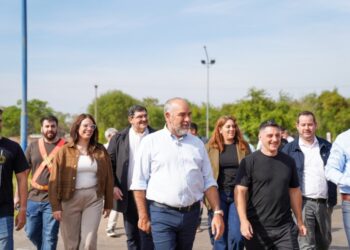 EN CORRIENTES CAPITAL: Polich recorrió una planta industrial y puso en valor el trabajo entre público y privado