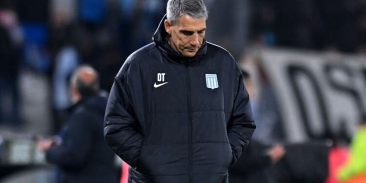 EVALÚAN REEMPLAZANTES: Tras la derrota ante Boca, Vojvoda dejó de ser DT de Racing