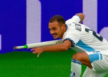 Video: la insólita expulsión de un israelí tras festejar un gol