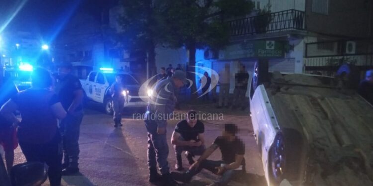 CIUDAD DE RESISTENCIA : Chaco: se quedó dormido al volante y chocó contra un auto estacionado