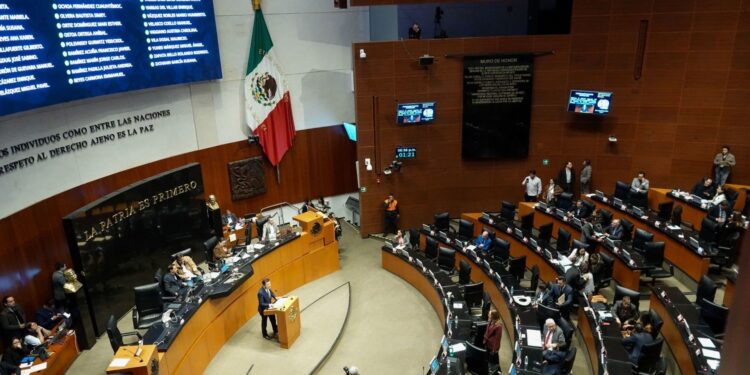 Senado aprueba la reforma contra la doble nacionalidad: afectará a aspirantes a la Presidencia y gubernaturas