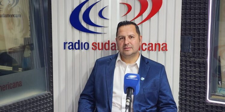 DEFENSA CIVIL: «El Paraná está alto y nos deja propensos a que un evento significativo lo vuelva a repuntar»