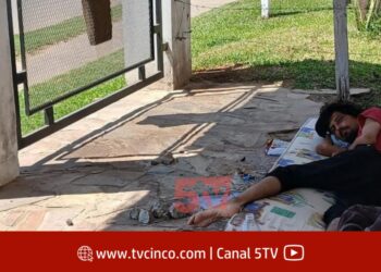 SOLIDARIDAD: Piden ayuda para un joven que vive en una parroquia del Pirayuí