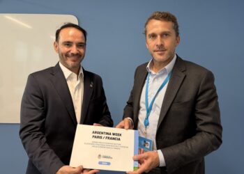 VIAJE A FRANCIA : Argentina Week en París: Valdés inició reuniones para atraer inversiones