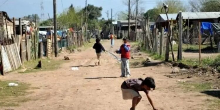 INDEC: Cuatro de cada diez personas en el NEA están debajo de la línea de pobreza