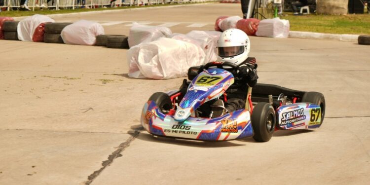 SANTA CATALINA: El Gran Premio de Karting convocó a cientos de familias y más de 60 pilotos