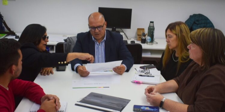 OBRAS PÚBLICAS: Presentaron el proyecto de remodelación de la plaza central