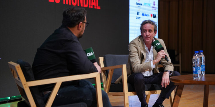 Ignacio Villarroel, en el Olé Summit: «Hoy, los estadios del mundo se referencian con el Monumental» y el techado