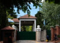En la previa de la visita del Papa, el Gobierno denunció «amenazas a funcionarios de primer nivel» y las vinculó a los cambios en la seguridad de la Quinta de Olivos