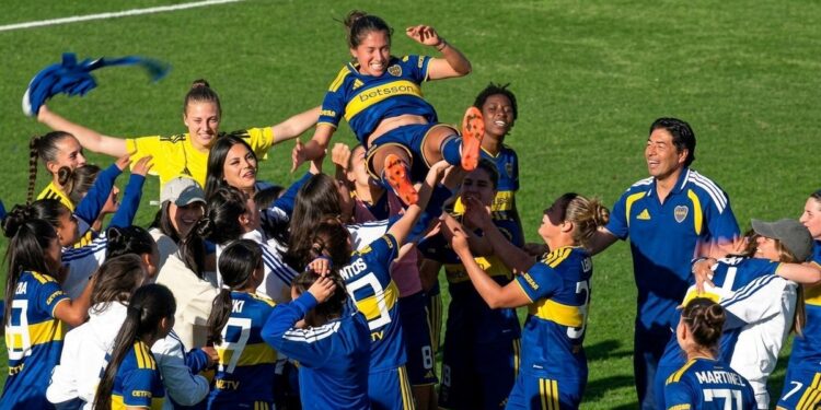 La histórica Andrea Ojeda le dio el triunfo agónico a Boca ante River en el superclásico femenino