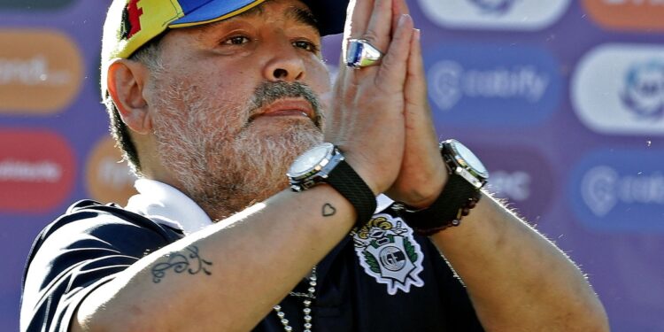 Juicio por Maradona: tras 45 audiencias y 103 declaraciones finalizó la incorporación de prueba y arrancan los alegatos