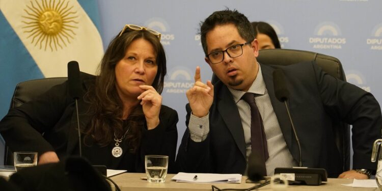 Endeudamiento: el oficialismo de Diputados se alzó con el dictamen de mayoría, pero no tiene los votos garantizados para el recinto