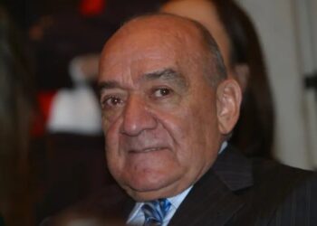 Yamid Amat tuvo que ser hospitalizado en la Fundación Santa Fe de Bogotá por una afección respiratoria: esto se sabe de la salud del periodista