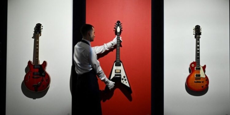 Dos guitarras de un famoso rockero acaban de ser vendidas por U$S 750.000
