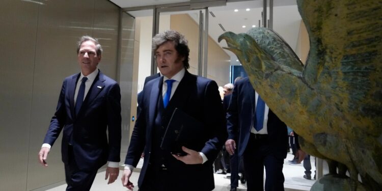 Sin Karina, Milei parte a Nueva York para profundizar el reclamo por Malvinas y estrechar el vínculo con la gestión Trump