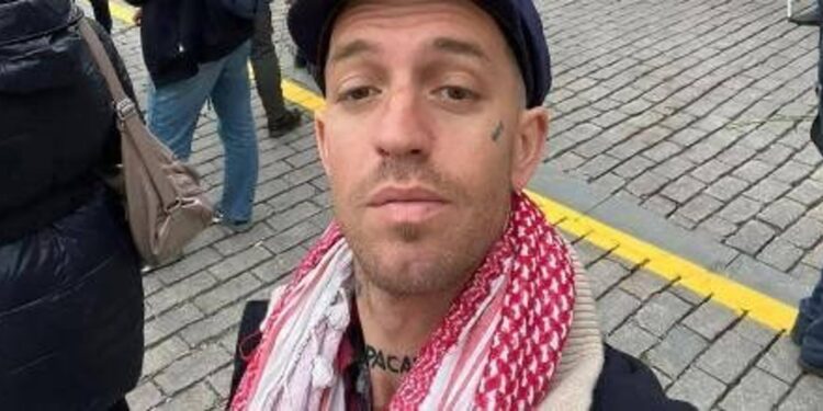La Audiencia Nacional consulta este lunes al filántropo propalestino encarcelado si consiente ser extraditado a EEUU