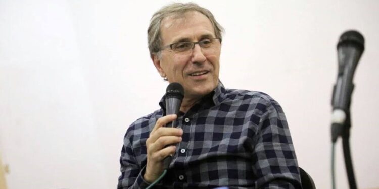 Joan Garriga, psicólogo humanista: “Las constelaciones familiares tienen impacto y aceleran los procesos de cambio o de sanación que algunas personas necesitan”