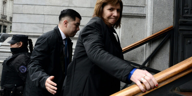 “Es muy difícil construir un país normal así”: la queja de Bullrich por un nuevo fallo que declara inconstitucional el régimen penal juvenil