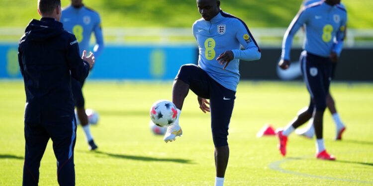 Bukayo Saka y el dolor que no sana tras caer ante Argentina en el Mundial: «Una cicatriz es una cicatriz»