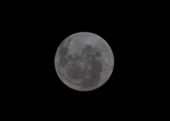 La región más misteriosa se convierte en la nueva meta de la carrera espacial: el polo sur de la Luna