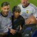 Insólito momento en el Nuevo Gasómetro: un hincha de San Lorenzo se metió a abrazar a Leandro Paredes