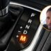Juan José Ebenezer, mecánico, explica cómo cuidar la caja de cambios en coches automáticos: “Le estamos causando un estrés”