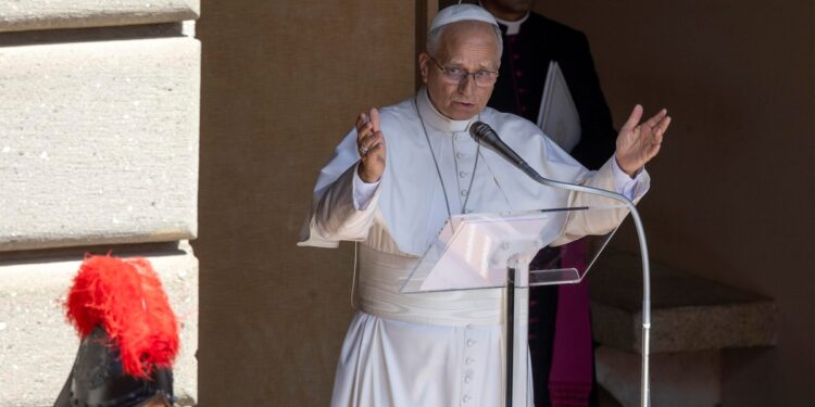 ¿El Papa se lleva una camiseta de River en su visita a Argentina?