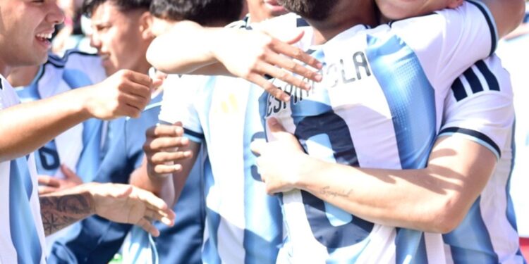 Videos: el golazo de la clasificación a la final y los mejores momentos de Argentina vs. Perú en los Suramericanos