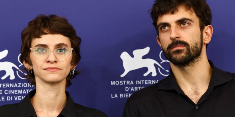 NAZA: el rugido del león