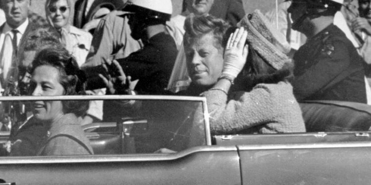 “La verdad no se conocerá mientras vivamos”: el fiasco del informe de la Comisión Warren que debía esclarecer el magnicidio de Kennedy