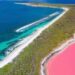 El misterio del lago que cambia de color: puede ser rosa, blanco o azul