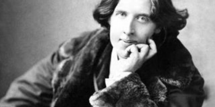 La frase de Oscar Wilde, poeta irlandés, sobre el deseo: “La única manera de librarse de una tentación es ceder ante ella”
