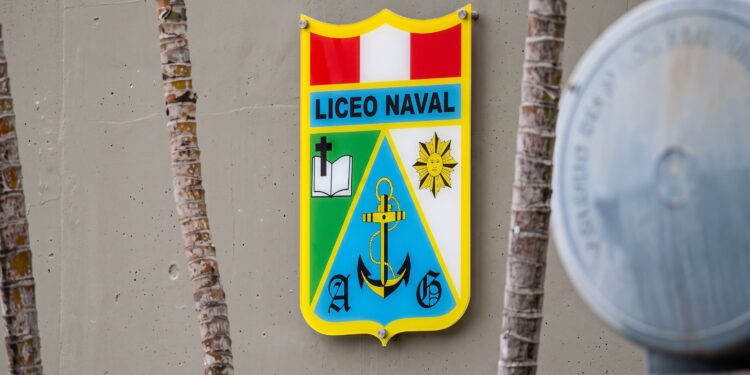 El escolar víctima de agresión sexual grupal en el Liceo Naval: “Les pedía que pararan y todos se reían”