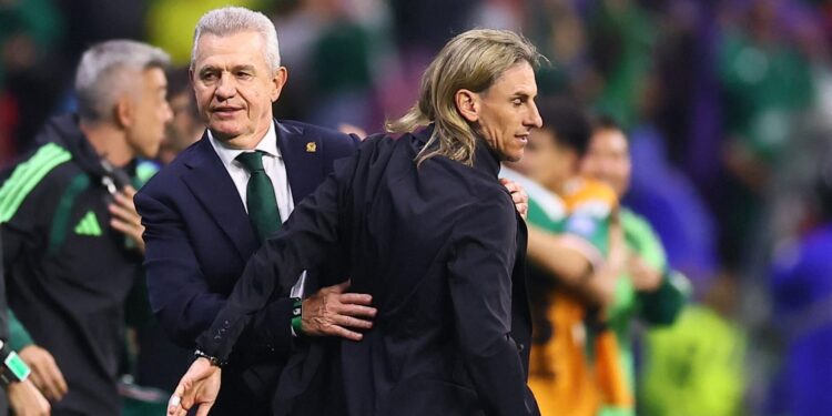Javier Aguirre habría rechazado dirigir a la Selección de Ecuador para llegar al Valencia