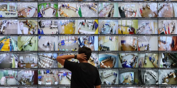 Vigilancia centralizada: la red digital de Moscú que el Kremlin usa para identificar opositores y reclutas