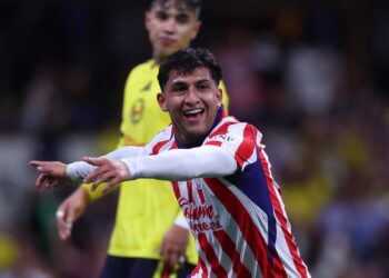 América vs Chivas empatan 2-2 en un vibrante Clásico Nacional