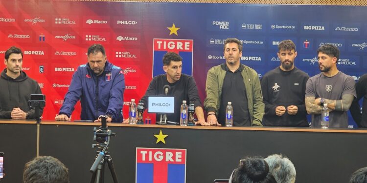 «Estamos a muerte»: la tajante frase del presidente de Tigre para confirmar la continuidad de Diego Dabove